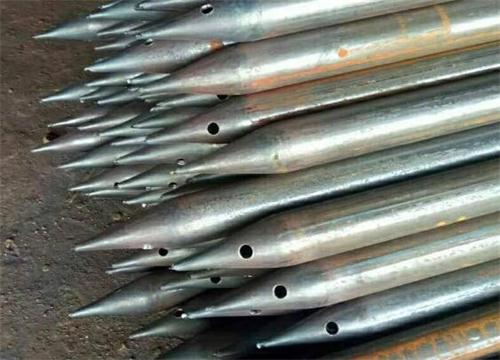 同江隧道钢花管现货